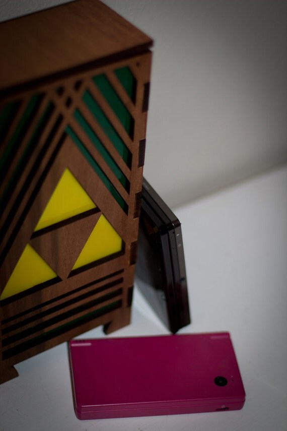 Zelda Triforce Nintendo table lamp