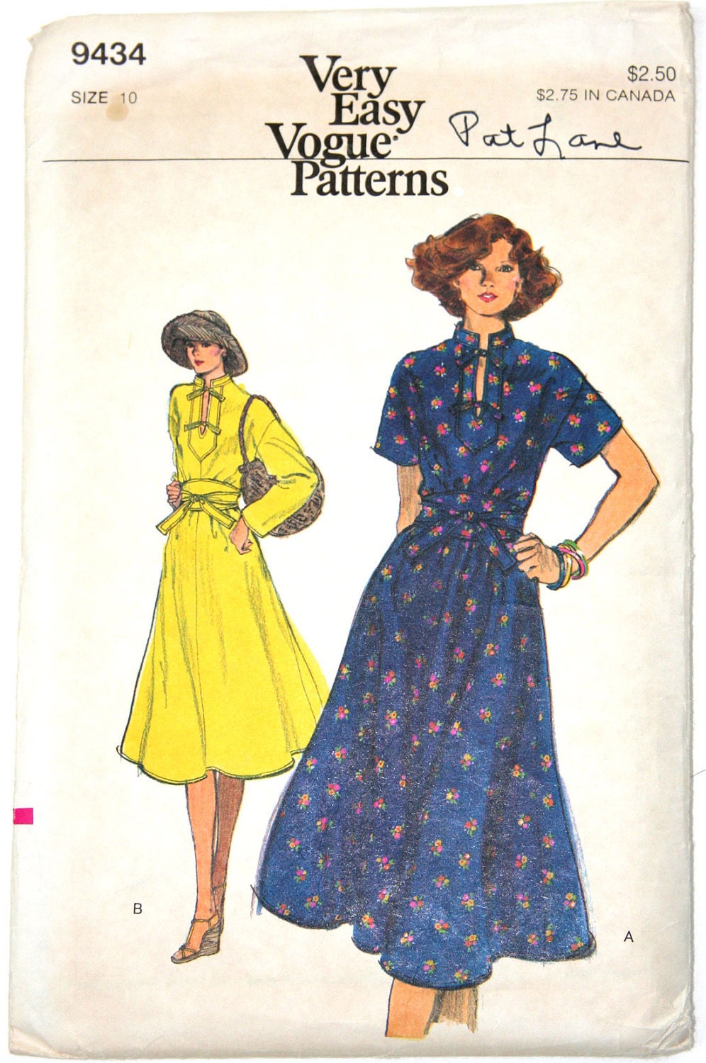 Vintage sewing pattern casual dress with mandarin collar 1970s Vogue 9434 - 32 bust