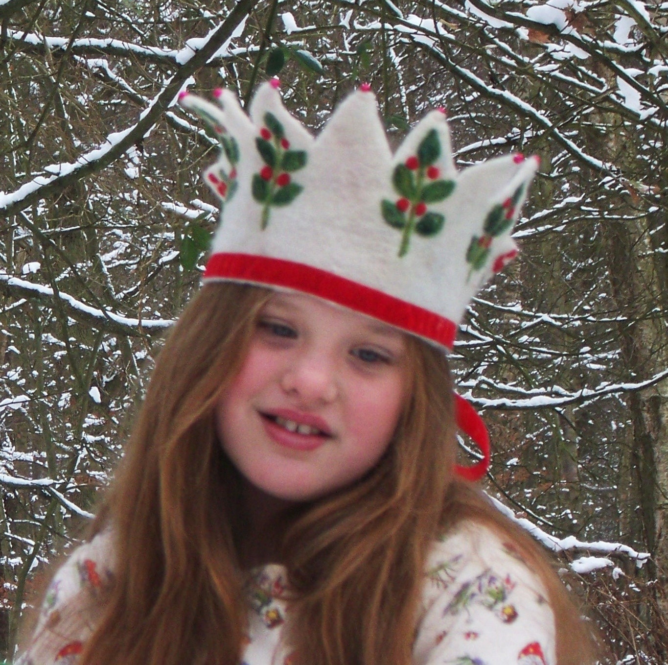 White Winterberry Waldorf Crown