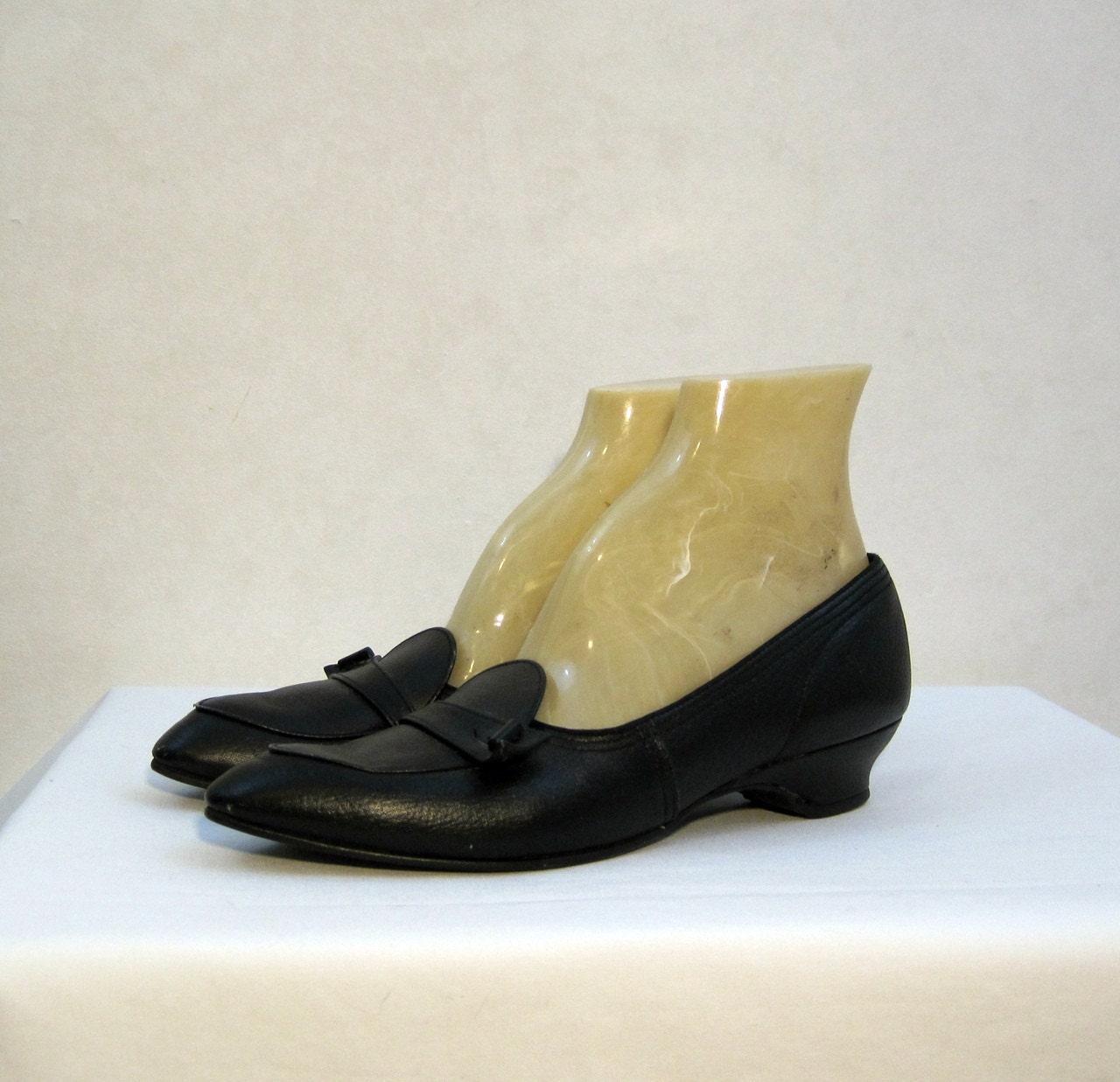 50s 60s Shoes Vintage Black Leather Wedge Heel Loafers 9