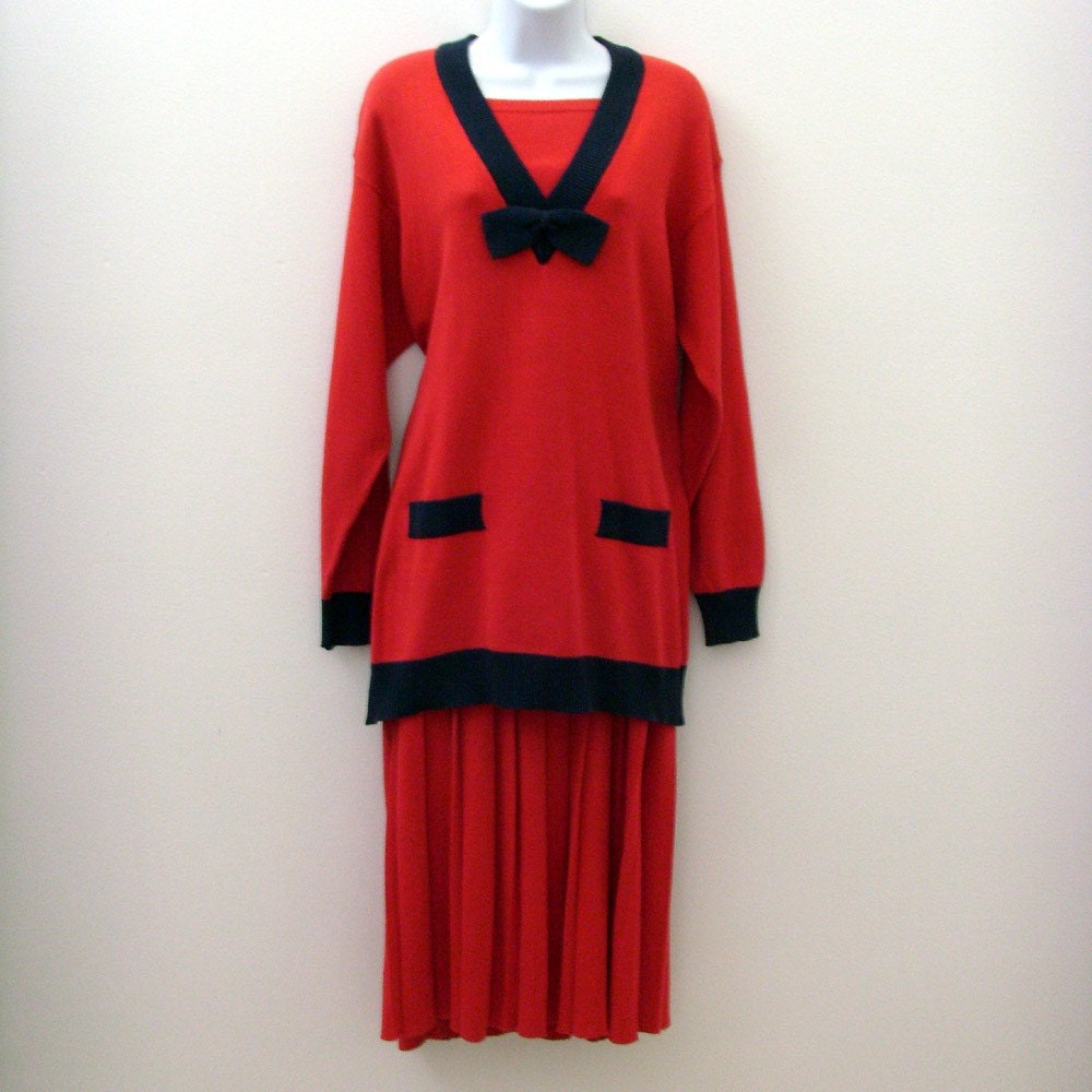 Vintage Nautical Tunic and Pleated Skirt / Red - Navy Blue / Cotton Sweater Knit / 1980s / Two Piece / Size Medium