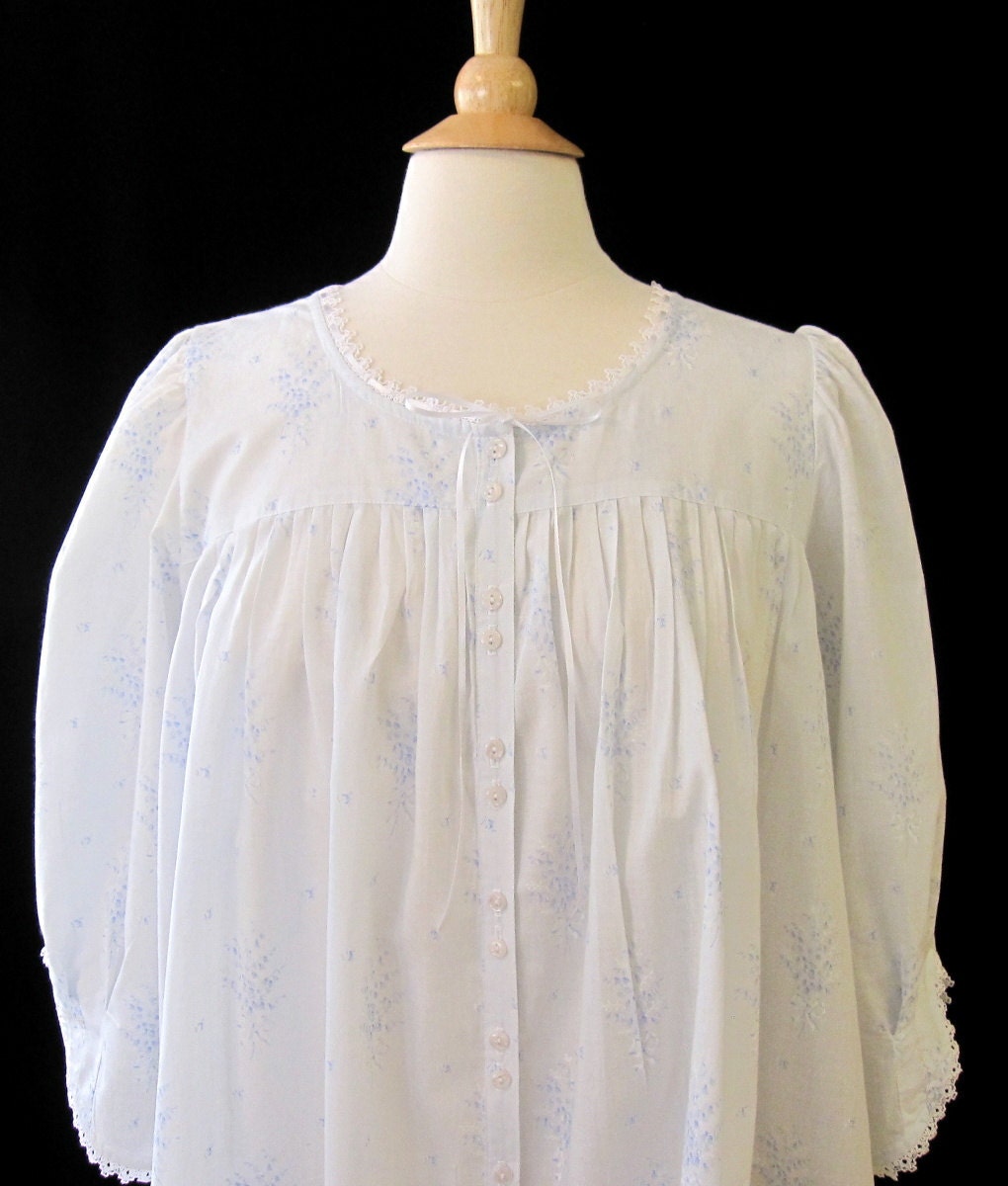 Light Blue Floral Cotton Robe // 1990 Eileen West Feminine Ballet Length Robe