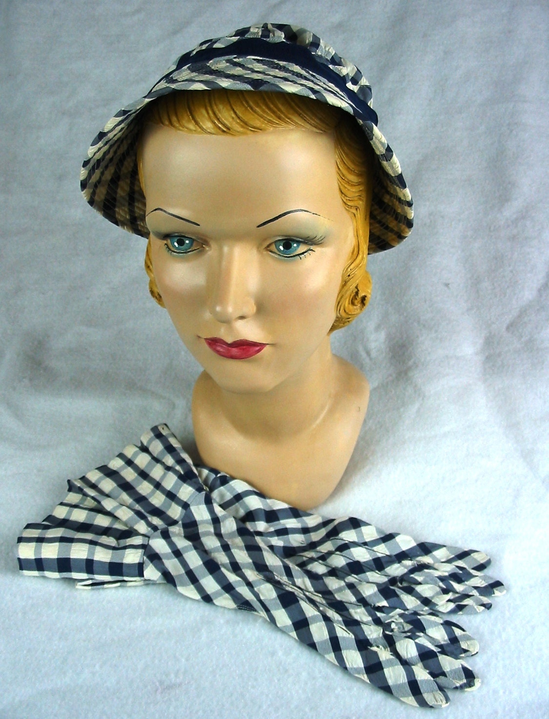 1930's Vintage Blue Plaid Hat & Glove Set Silk Crepe