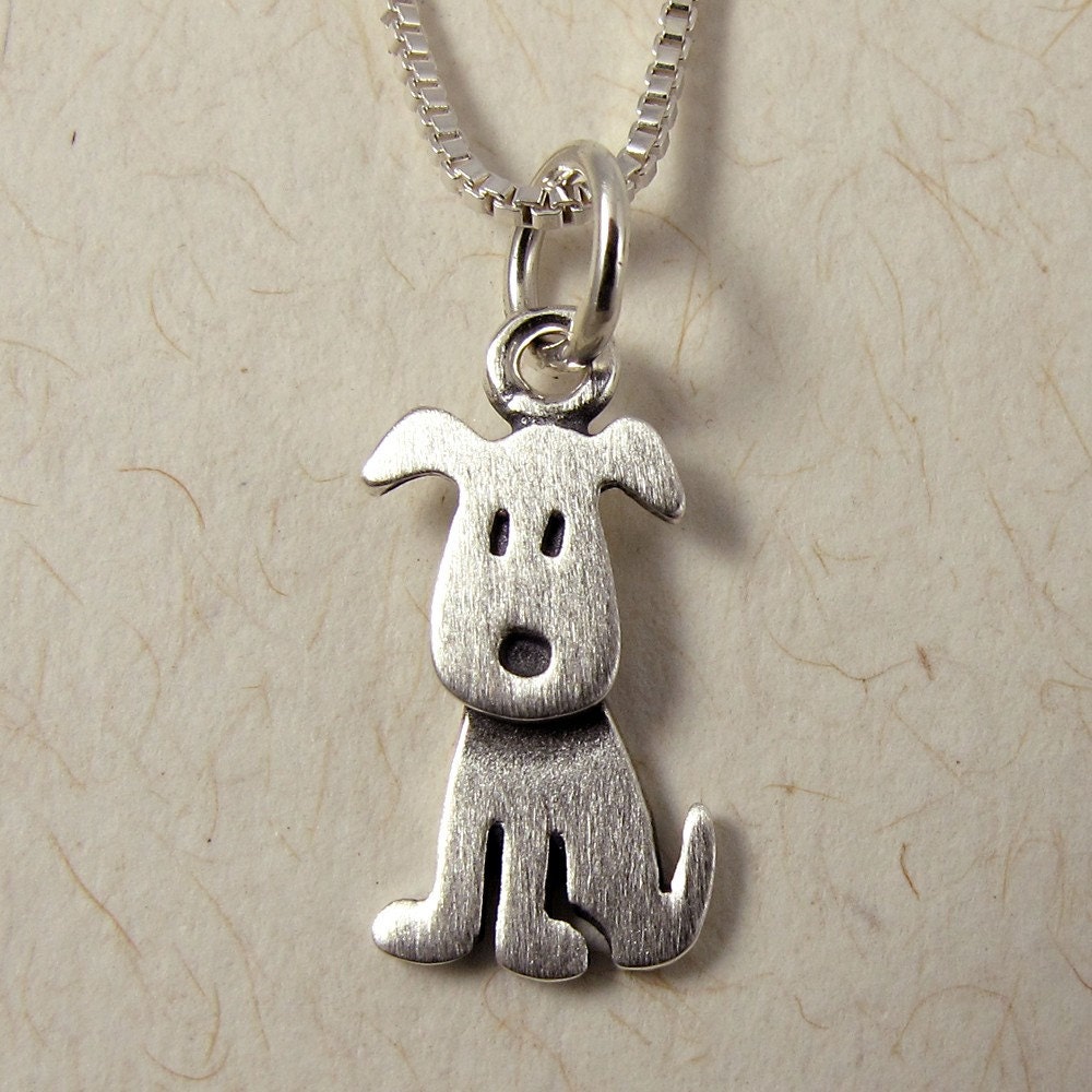 Sitting puppy necklace