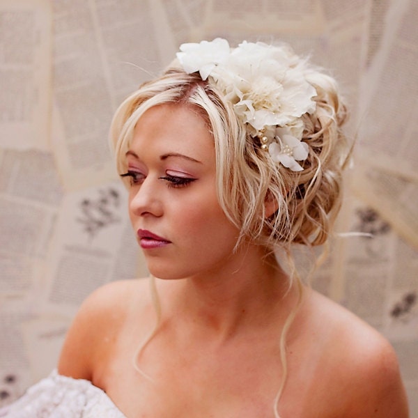 Wedding Hair Accessories- Champagne wedding hair piece - Bridal flower headpiece - vintage wedding