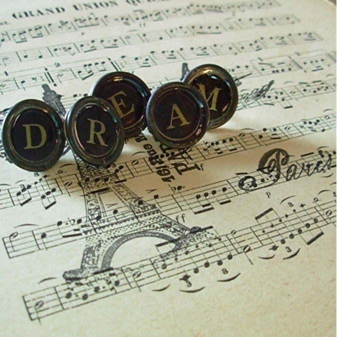 DREAM in black - Faux typewriter key thumbtacks