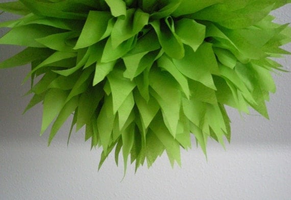 Oasis ... 1 tissue paper pom // wedding decoration // diy // spring wedding // reception // ceremony // classroom // baby shower Il_570xn