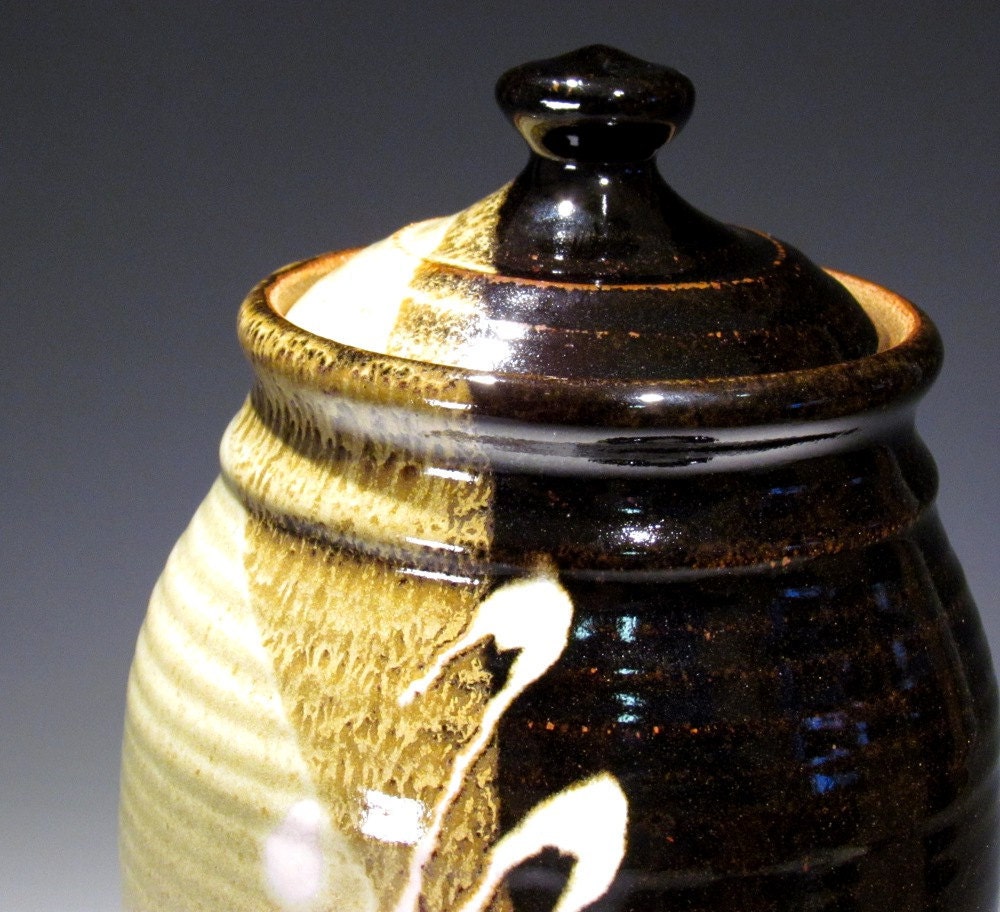 Vinegar Jar in Pistachio Green and Black