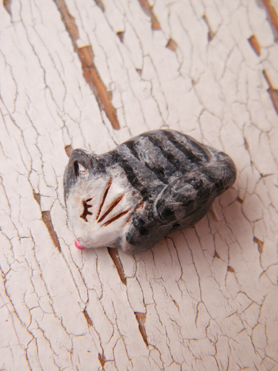 Little Gray Tabby Cat bead - Sleepy Critters (ready to ship)