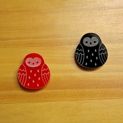 Laser Cut Acrylic Brooch Owl red or black