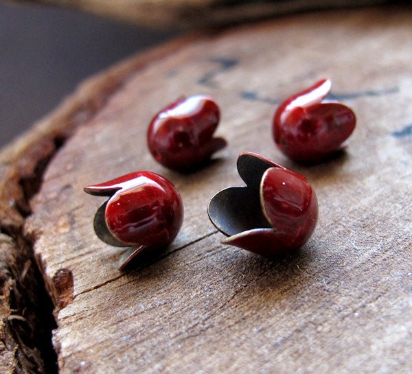 Red Tulip Bead Caps. Enamel mini bead caps. Flower Smooth Caps. Colorful Enameled Jewelry Findings