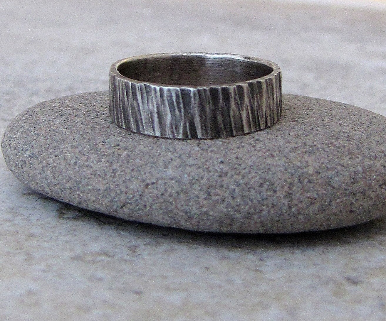 Mens Wedding Band Silver Bark Ring Hammered Rustic Wedding Ring Tree Bark Woodgrain Ring