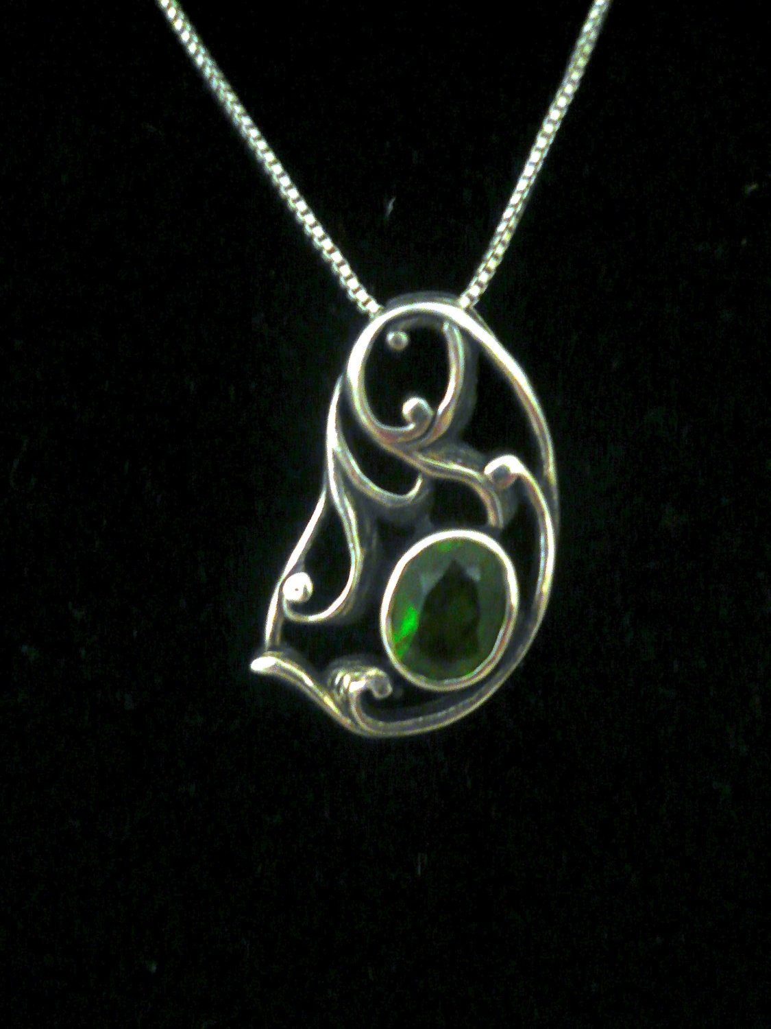 SUPER SALE. Stunning Rare Peridot Sterling Silver  925 Art Nouveau Style Pendant Necklace