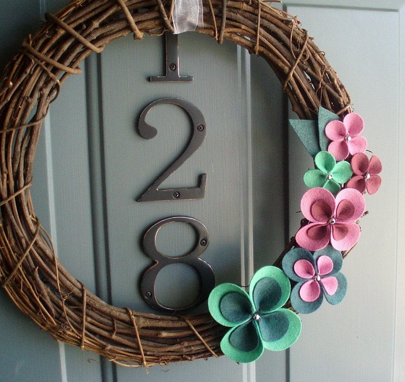 Grapevine Wreath Felt Handmade Door Wall Decoration - Spring It On 12in