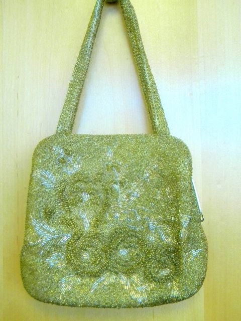 20 Dollar SUPER SALE Vintage 1940s 1950s Gold Beaded Foral Purse -- Vintage Wedding - VLV
