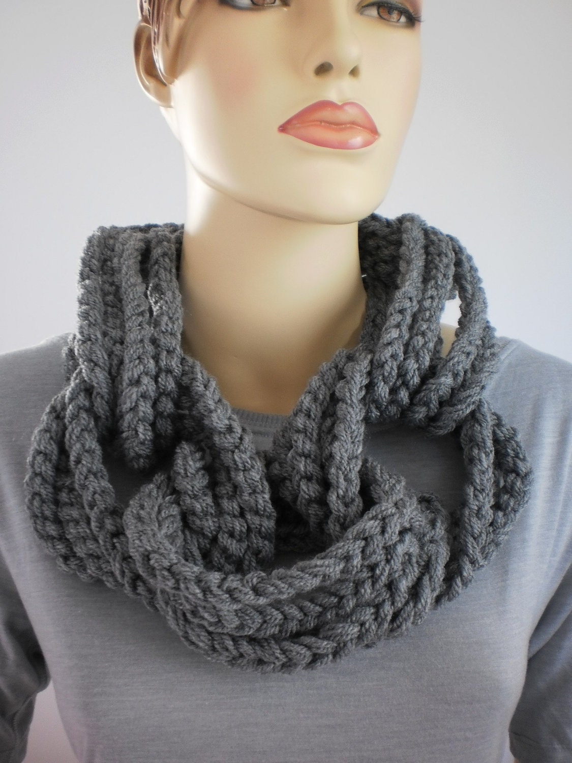 Crochet Grey Loop Chain Scarf with  removable chain - Cowl Scarf - Neck Warmer