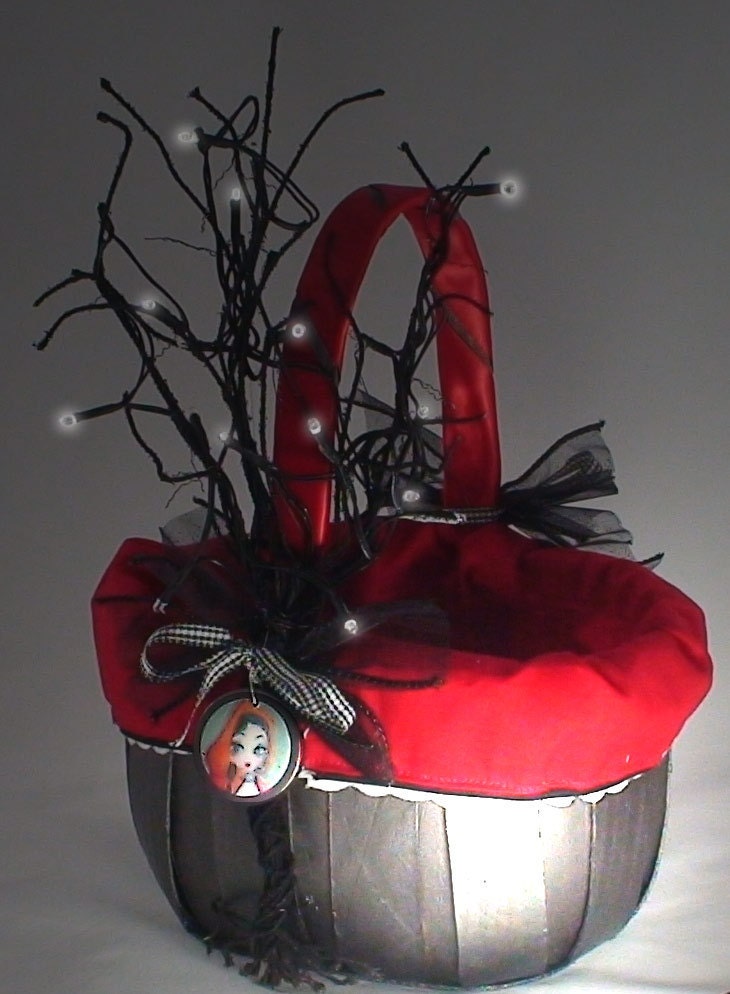 Red Riding Hood Basket with Enchanted Tree for Halloween  in Silver, Black and Red