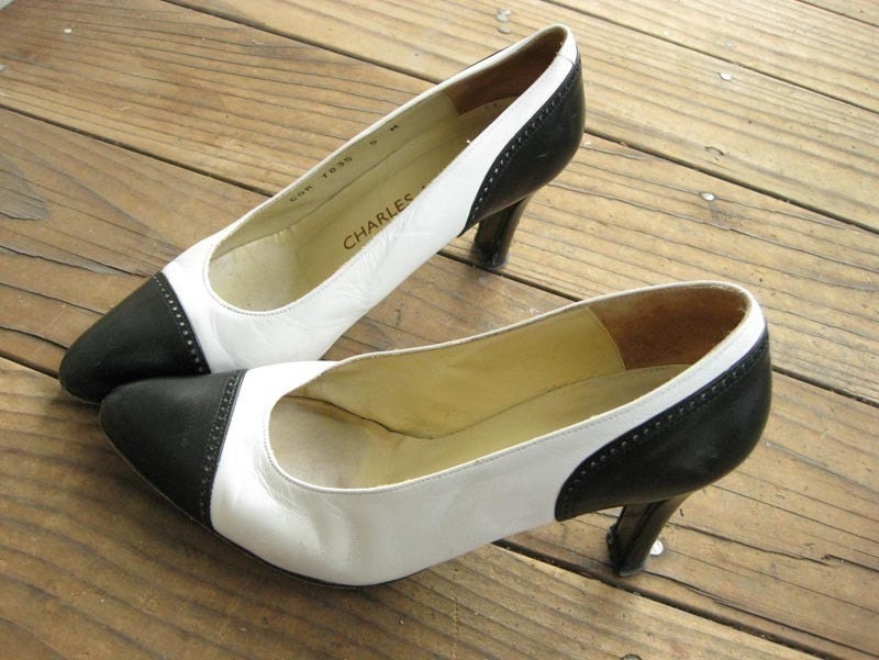 Charles Jourdan Black White Spectator Heels 35  5