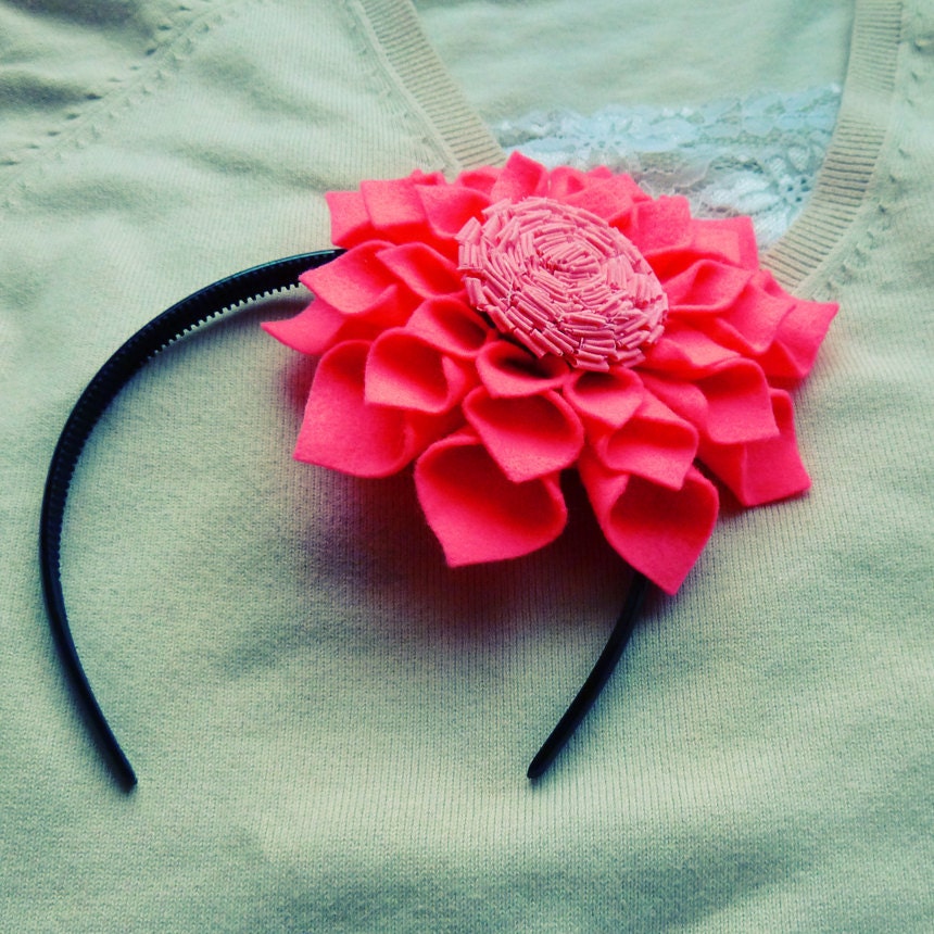 Fabric flower tutorial Cool Felt Dahlia PDF , instructions and just print real size petals pattern - flower accessories