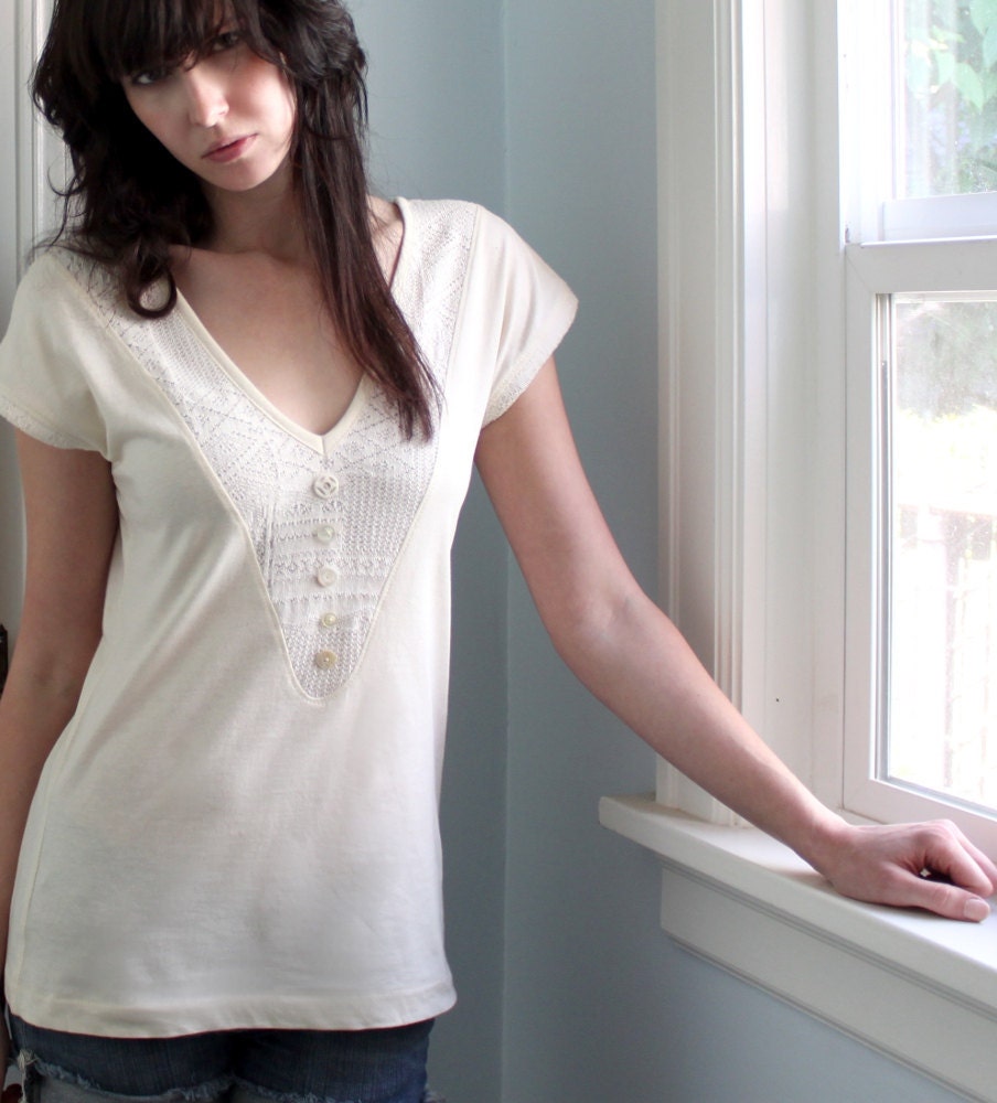 Deep v-neck tunic - country bohemian style with antique ivory buttons and lace insert - small