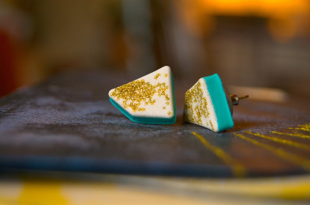 Geometric Mint Posts in White