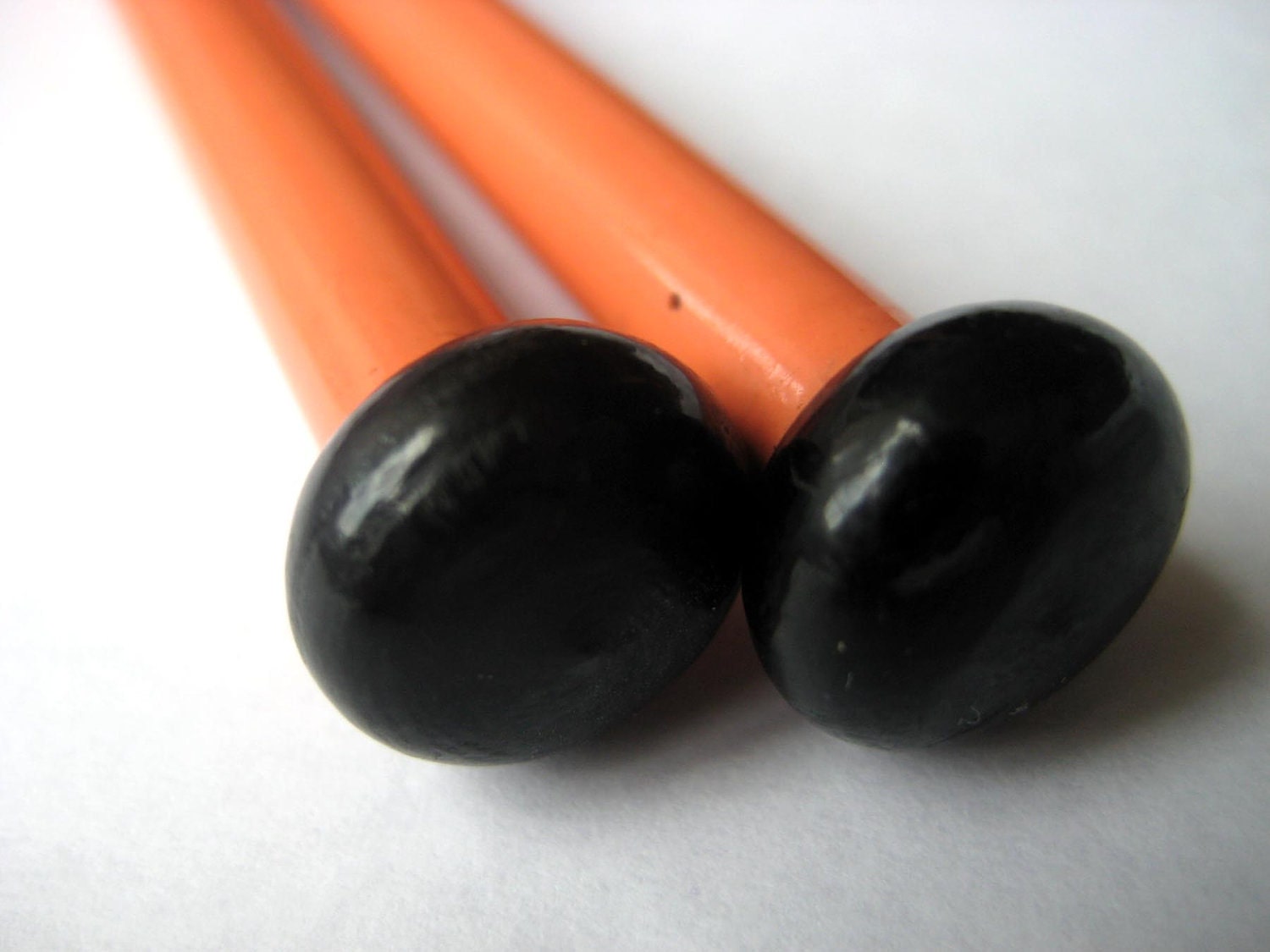 Pair Vintage Knitting Needles DESTASH Peach