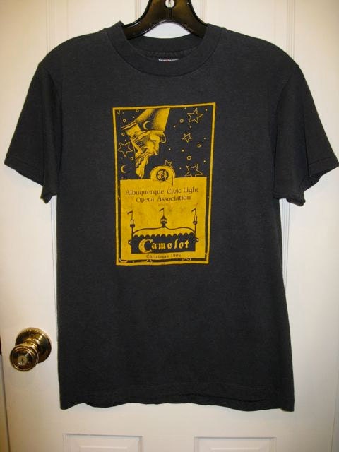Vintage 1980's Albuquerque Opera Camelot 1986 Wizard Theater T-shirt size Medium