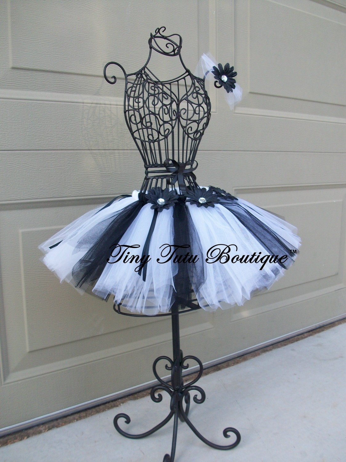 French Formal- Classic Black and White with flowers baby/child tutu with FREE hairbow- 2T/3T, 4T/5T