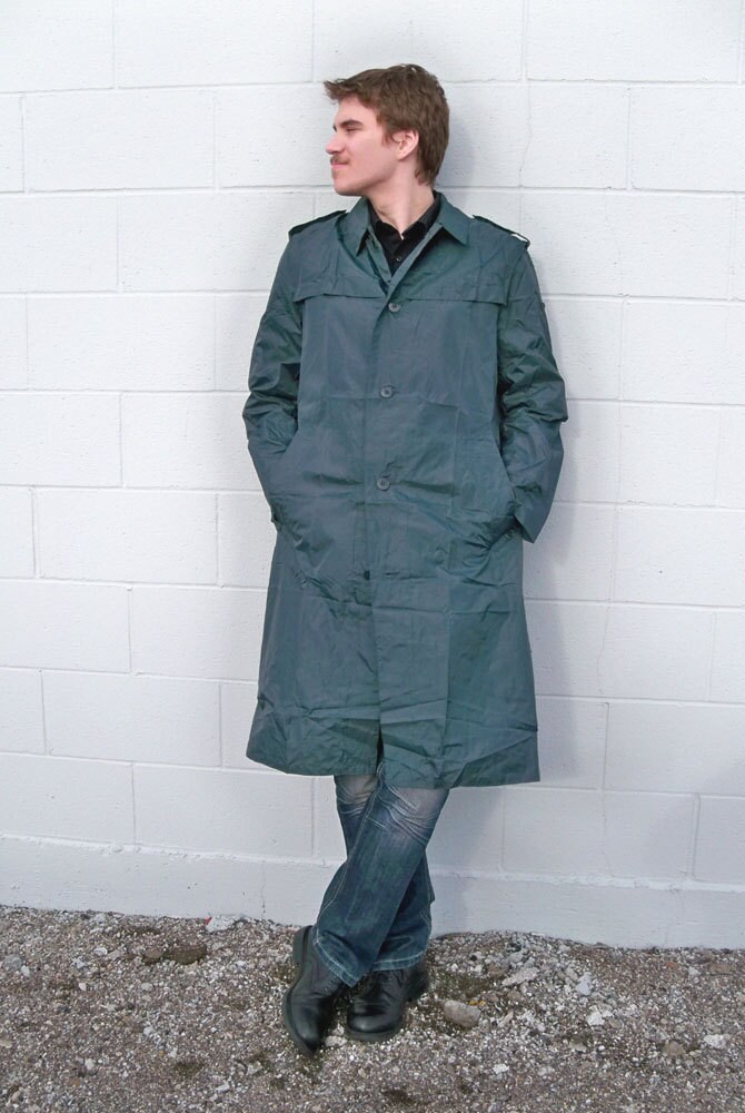 Vintage Trench Coat Style Army Surplus Rain Jacket "Lightweight and Perfect for Travel"