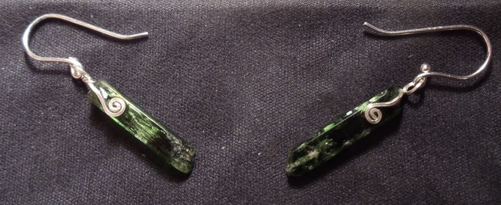 Chrome Diopside Crystal (3 ct.) Earrings in Sterling Silver