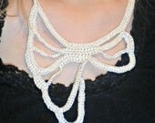 Crochet freeform beige necklace
