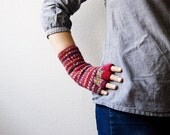 Hand knitted fingerless gloves with stripes in red and gray. lingon berry