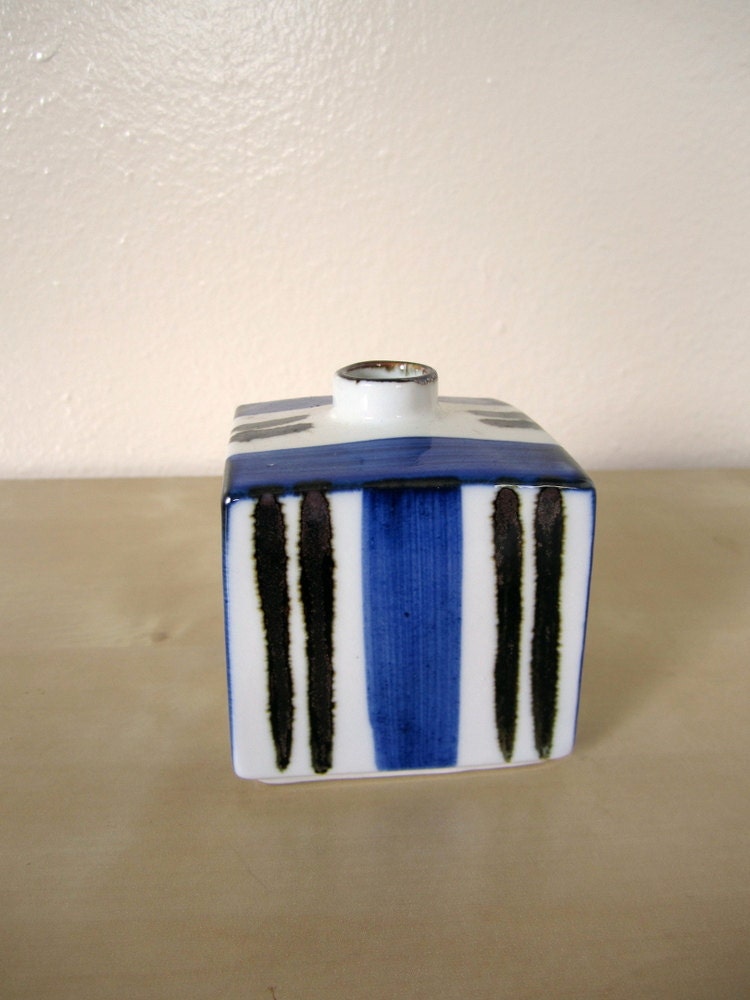 SALE Vintage Vase / Mid century modern studio pottery / Home decor
