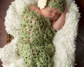 Butterfly Kisses Newborn Cloche and Cocoon Crochet Pattern -- Photography Prop (536)