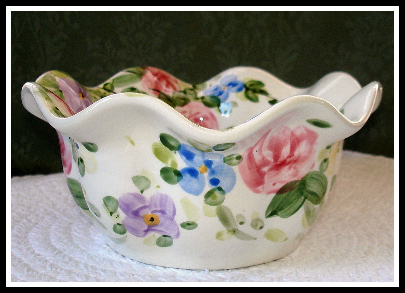Vintage Floral Fluted Bowl by English Garden. Tabletops Unlimited