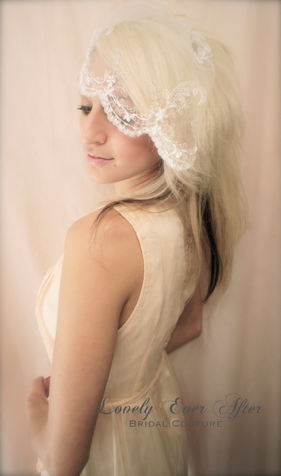 Wedding Day Bridal Scalloped Rhinestone Beaded Birdcage Veil