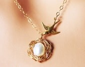 Mother's Day Gift - One Egg, Gold Bird Nest Necklace - 14k Gold Fill Pearl Nest of 1 - Golden Grandmother / Mommy To Be Gift