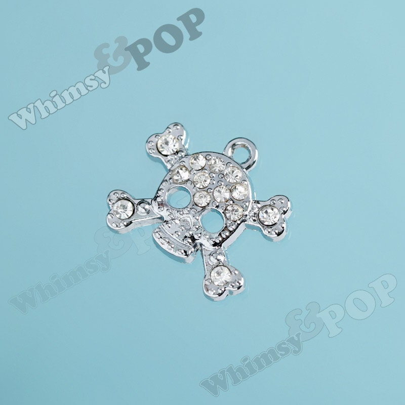 1 - Punk Skull Rhinestone Crystal Silvertone Charm (3-4D)