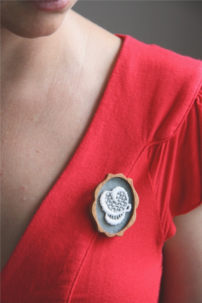 White Vintage Lace on Silver Grey Felt Wooden Brooch, Mahogany and Lace Series.