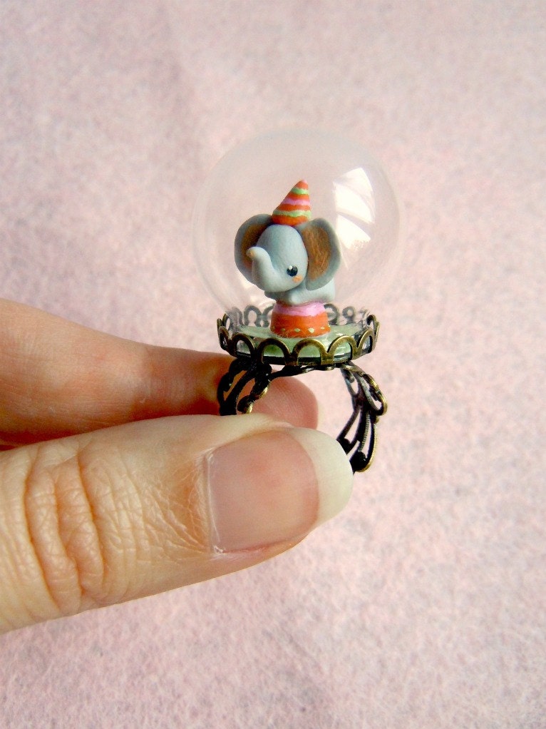 Miniature terrarium ring - The tiny circus elephant