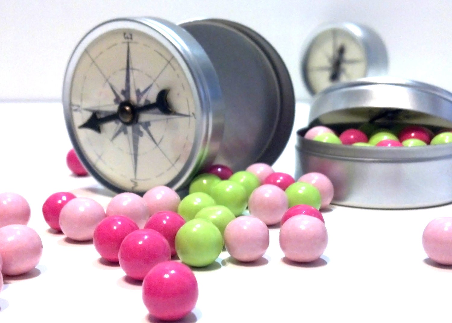 Set of 12 Compass Favor Tin with Spinning Arrow, Pirate or Camping Party