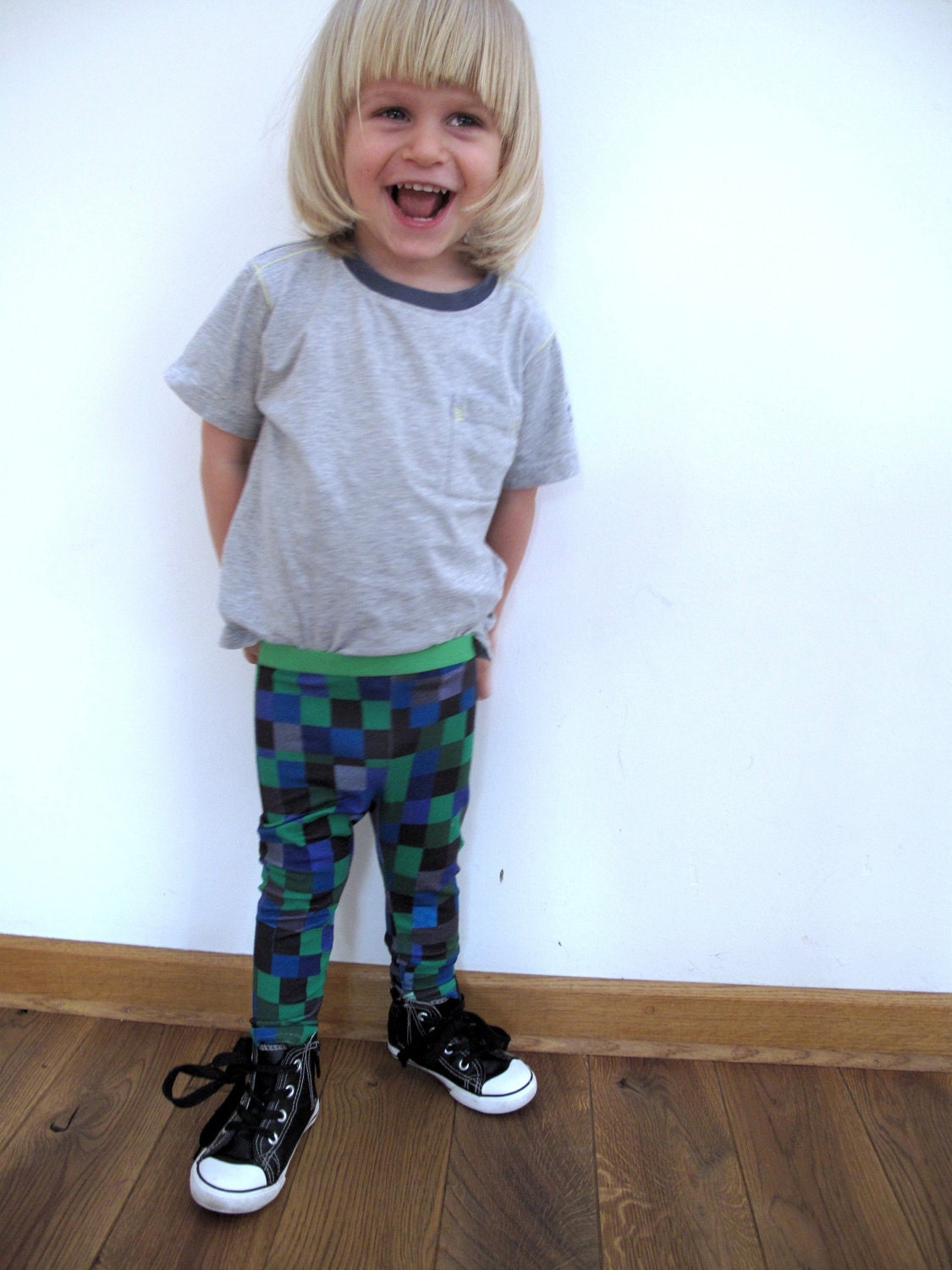 ECO friendly handmade bamboo fiber/organic cotton . Leggings for KIDS. Green pixels pattern