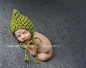 Newborn Bonnet: Newborn Photo Prop - Vintage Inspired Crochet Hat, Pixie Hat, Boy & Girl Photography Props