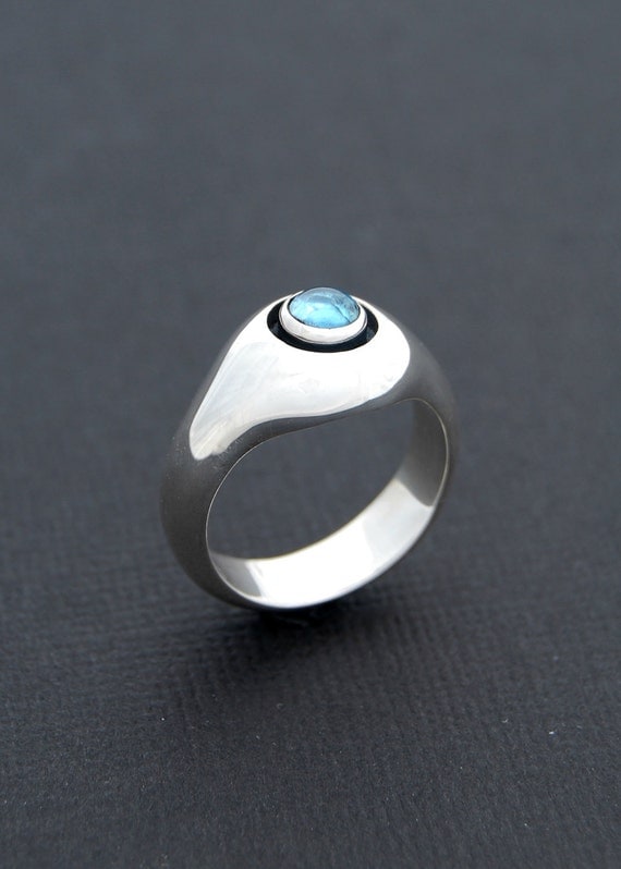 Core ring - sterling silver ring with cabochon