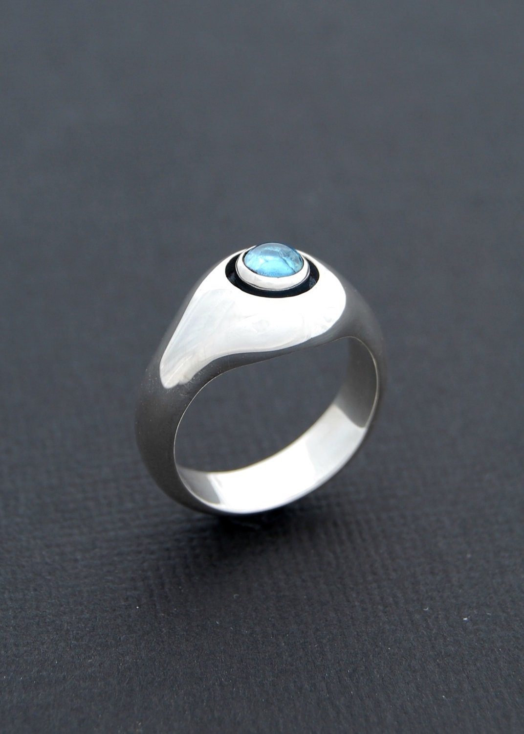Core ring - sterling silver ring with cabochon