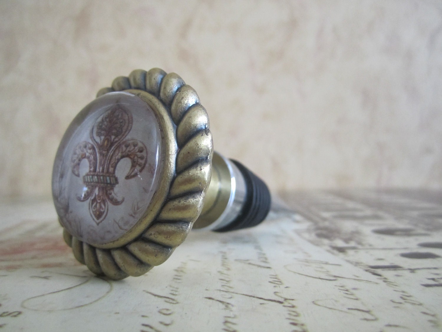Wine Bottle Stopper - Gold Border with Red Fleur De Lis Wine Stopper