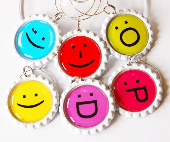 Emoticon charms, Wine Glass Charms, Barware, Wine Charms,  Wine Accessories, Emoticons, Geek