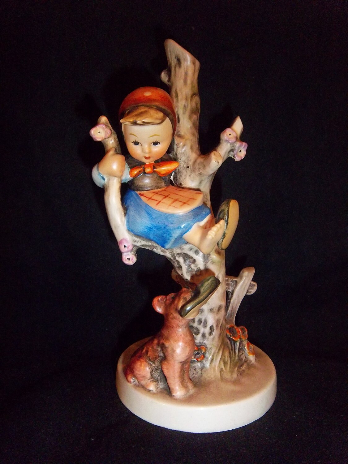 M. I. Goebel Hummel Figurine 56/B Out of Danger by PastsPresents