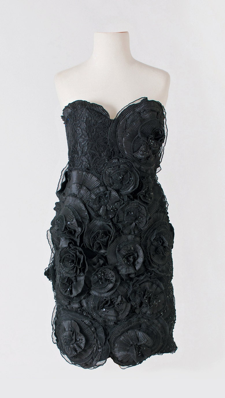 JENNIFER - Handmade Black Lace Sweetheart Neckline Strapless Cocktail Dress