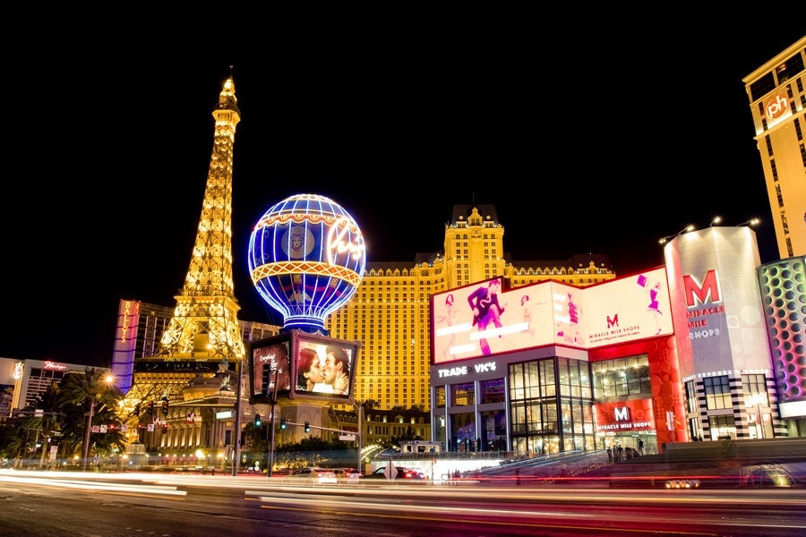 Las Vegas Photography, Eiffel Tower Replica Nightlife Photo, Paris Casino Hotel, Romance 8x12, New Years Eve, Gold